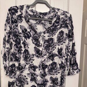 2x, White and Black Henley Top